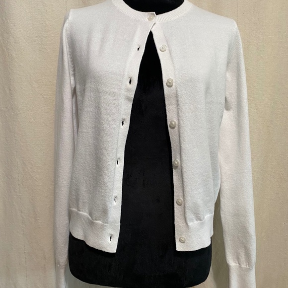 Old Navy White Women's Cardigan Sweater NWOT Size Small - Picture 1 of 13